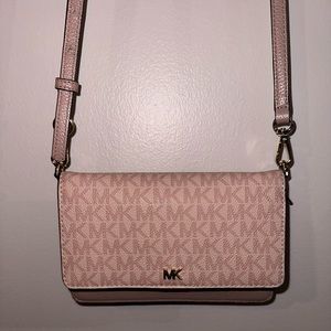 Michael Kors Soft Pink Logo Jet Set Charm Small Phone Crossbody